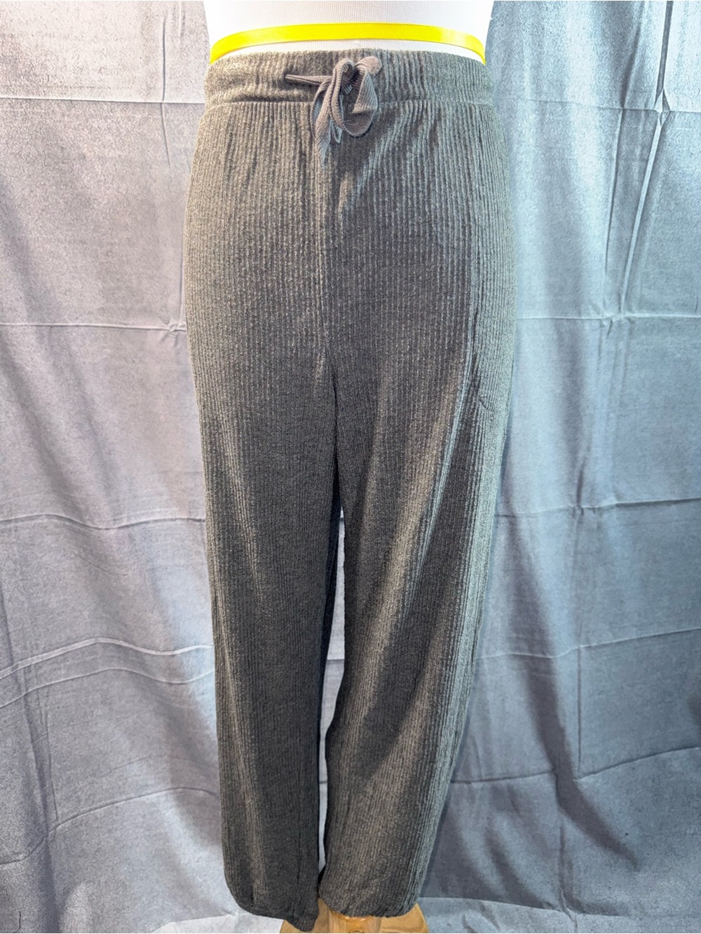 1989-Auden Women's Ribbed Drawstring Joggers - Gray